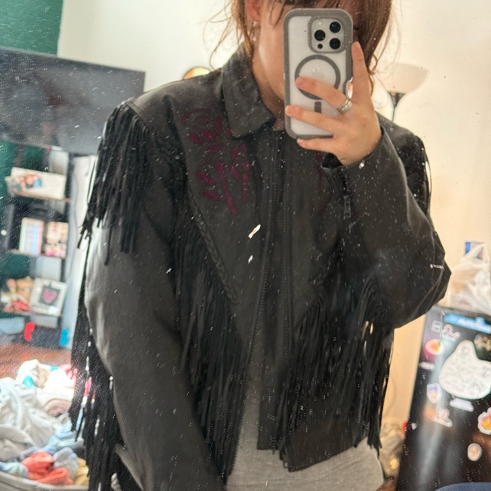 Women's Black Leather Fringe Jacket - Picture 13 of 13